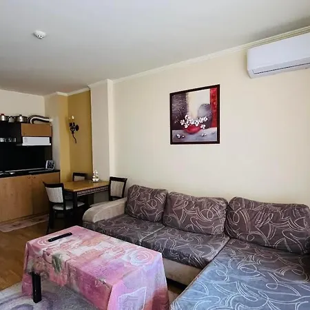 Atrium 402 Elenite One Bedroom Apartment